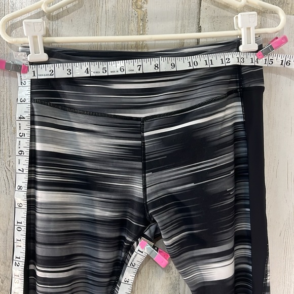 🐝 Kyodan Leggings Yoga Workout Crop Sheer Cutout Leg Size Large - Picture 4 of 8